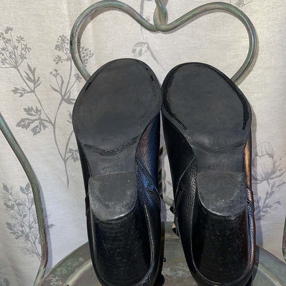 GUESS Fran Studded leather ankle boots with gold studs - Picture 5 of 7